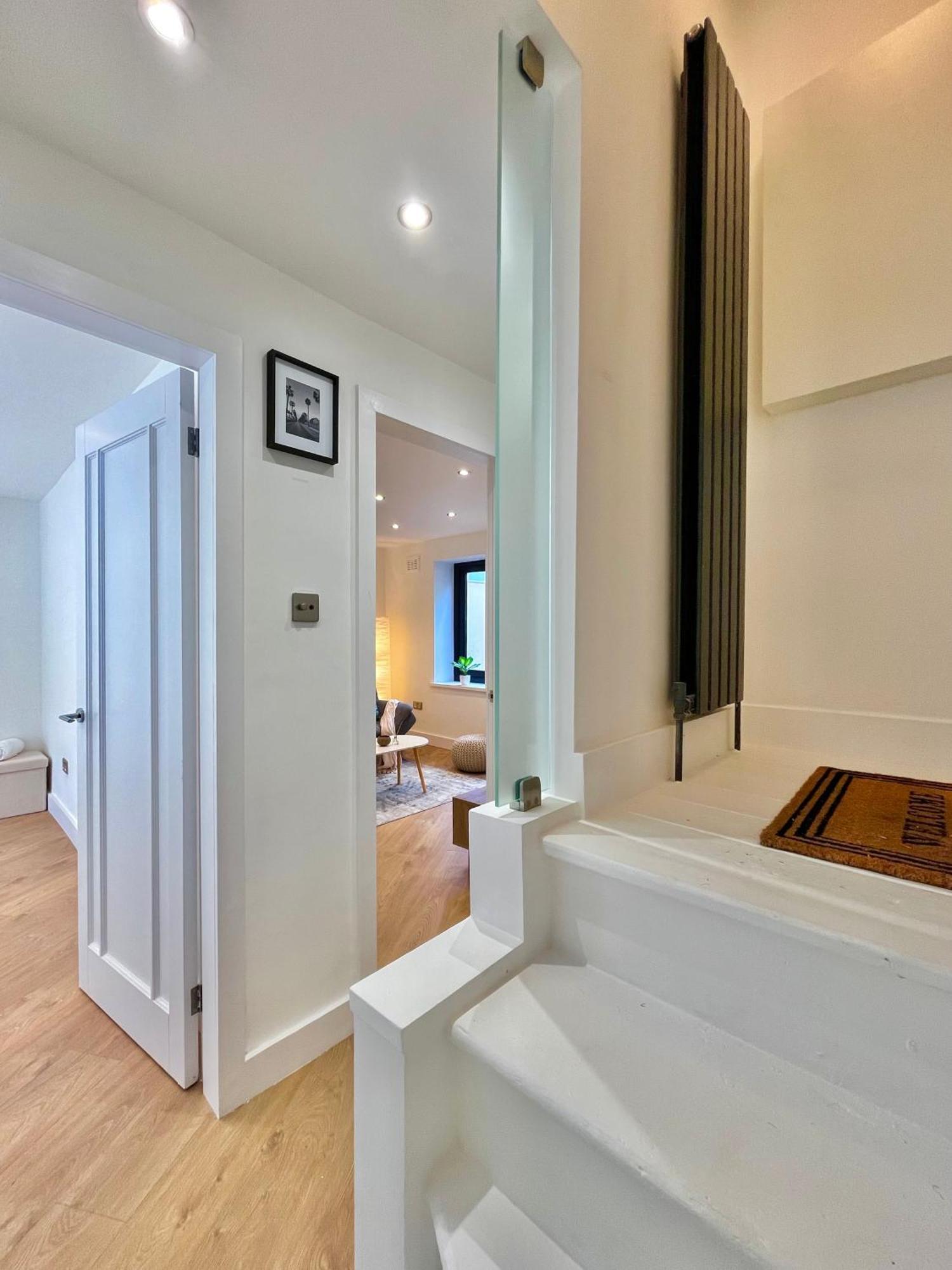 Cozy And Peaceful Apartment With Terrace In Hackney Лондон Екстер'єр фото